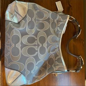 Brand New Coach purse. Never used.